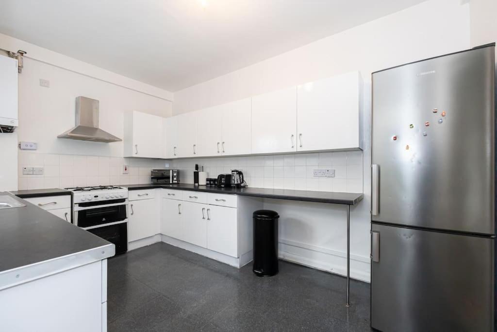 Bright & Modern 3 Bedroom Old Trafford Home Mánchester Exterior foto