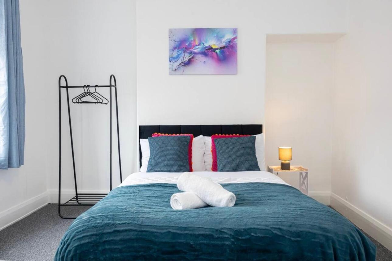 Bright & Modern 3 Bedroom Old Trafford Home Mánchester Exterior foto